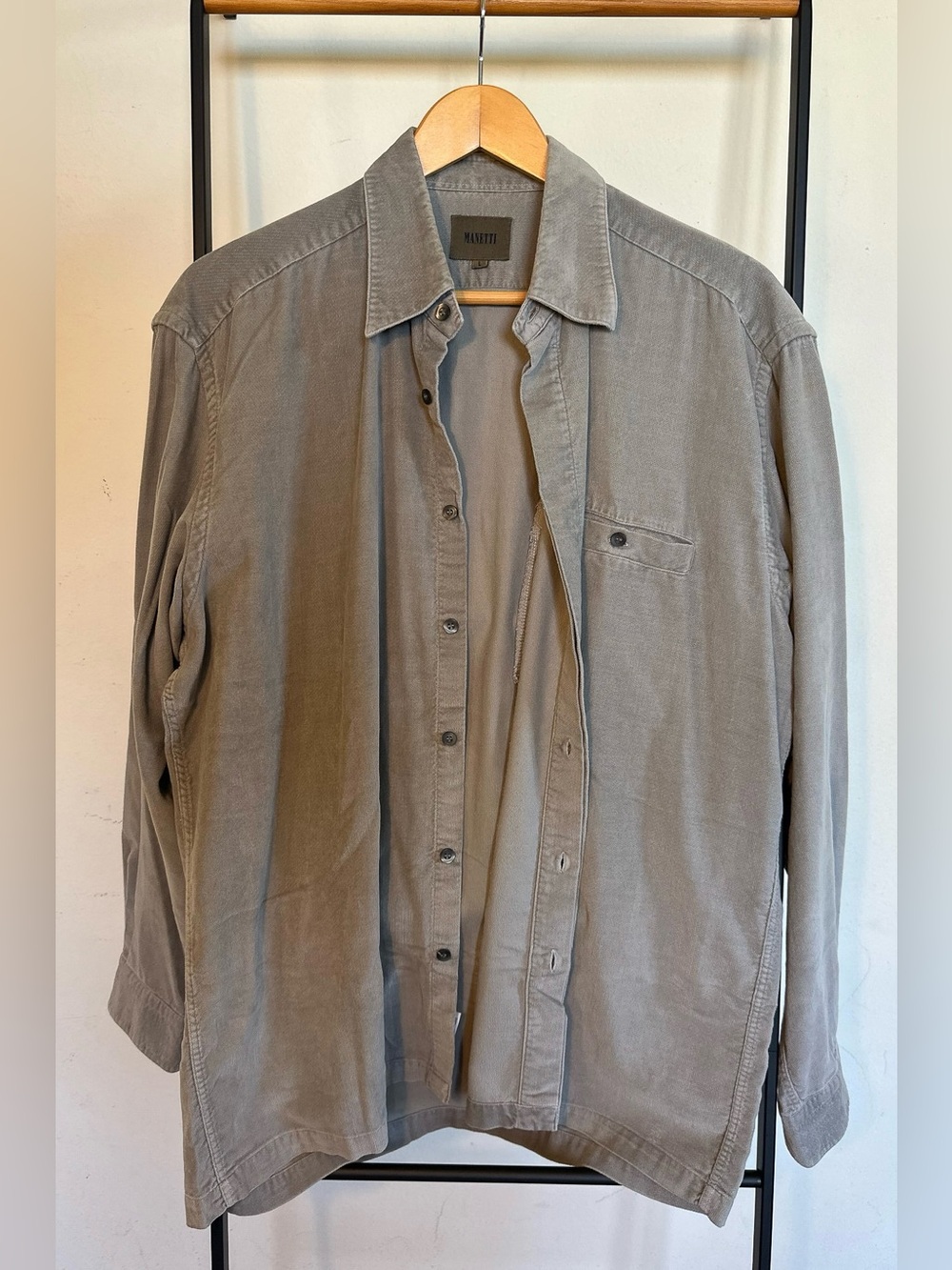 Men's Casual Gray Cotton Button-Down Shirt